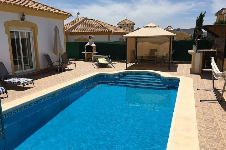 Casa rural para 5 personas, con jardín y piscina en Mazarrón