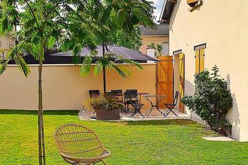 Location de vacances pour 9 personnes dans Bouy