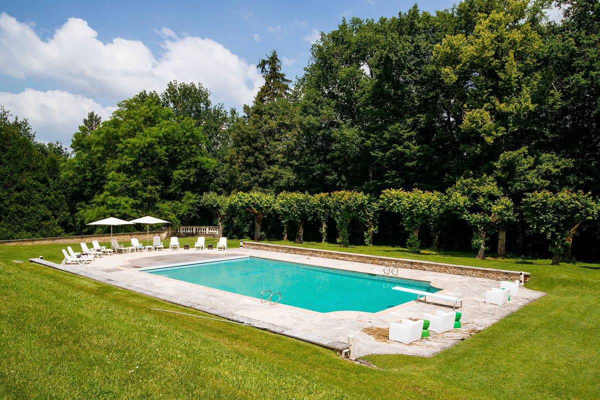 Château pour 18 personnes avec jardin in Saint-Geyrac, Périgord Blanc