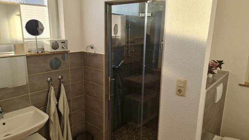 Ferienwohnung für 7 Personen, mit Terrasse und Garten sowie Ausblick in Herleshausen - 4