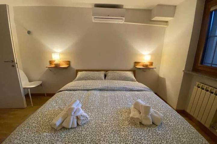 Apartamento entero, Comfortable apartment in the heart of Aosta in Aosta, Alpes del Valais