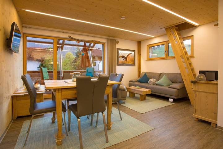 Ferienwohnung für 4 Personen, mit Balkon und Terrasse sowie Garten und Sauna im Allgäu - 2