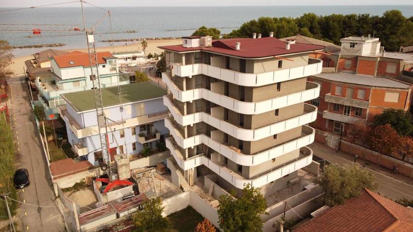 Appartamento per 6 persone, con Terrazza e Giardino a Montesilvano