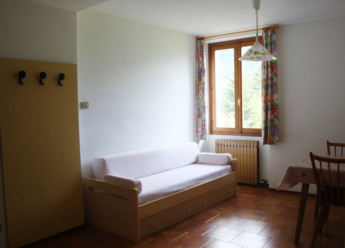 Ganze Wohnung, Residenz Santa Lucia Zweizimmer-Wohnung für 4 Personen in Tiarno di Sotto, Ledro