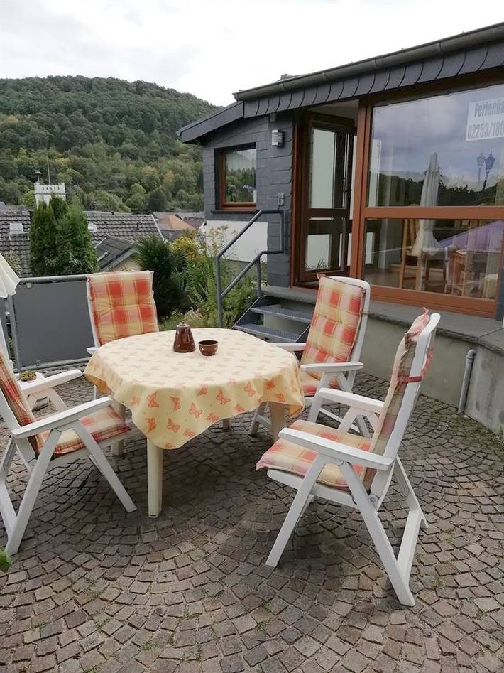 Geheel vakantieappartement, Vakantiehuis, douche, Wc, 2 slaapkamers in Bad Münstereifel, Naturpark Hohes Venn-Eifel