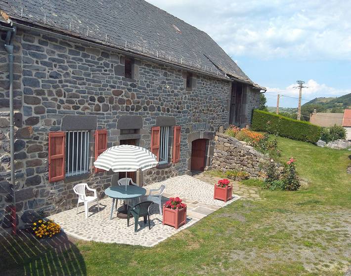 Gîte pour 4 personnes, avec terrasse - 1