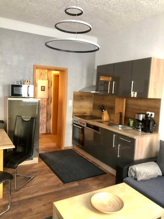 Ferienwohnung für 6 Personen, mit Terrasse und Ausblick in Kranichfeld