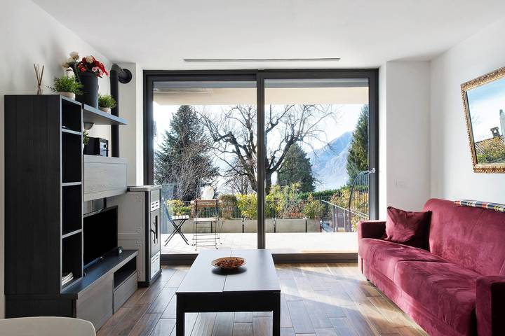 Appartamento intero, Appartamento La Grande Bellezza con vista lago, spa comune e Wi-Fi in Perledo, Comune di Perledo