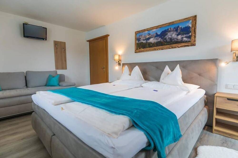 Ganze Wohnung, Großes App. mit 2 Schlafzimmer und Balkon - Haus Landmann in Ellmau - SkiWelt, Ellmau