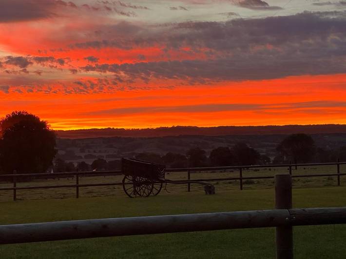 Location de vacances pour 8 personnes, avec vue sur le lac et jardin ainsi que piscine et vue à L'Oudon - 2