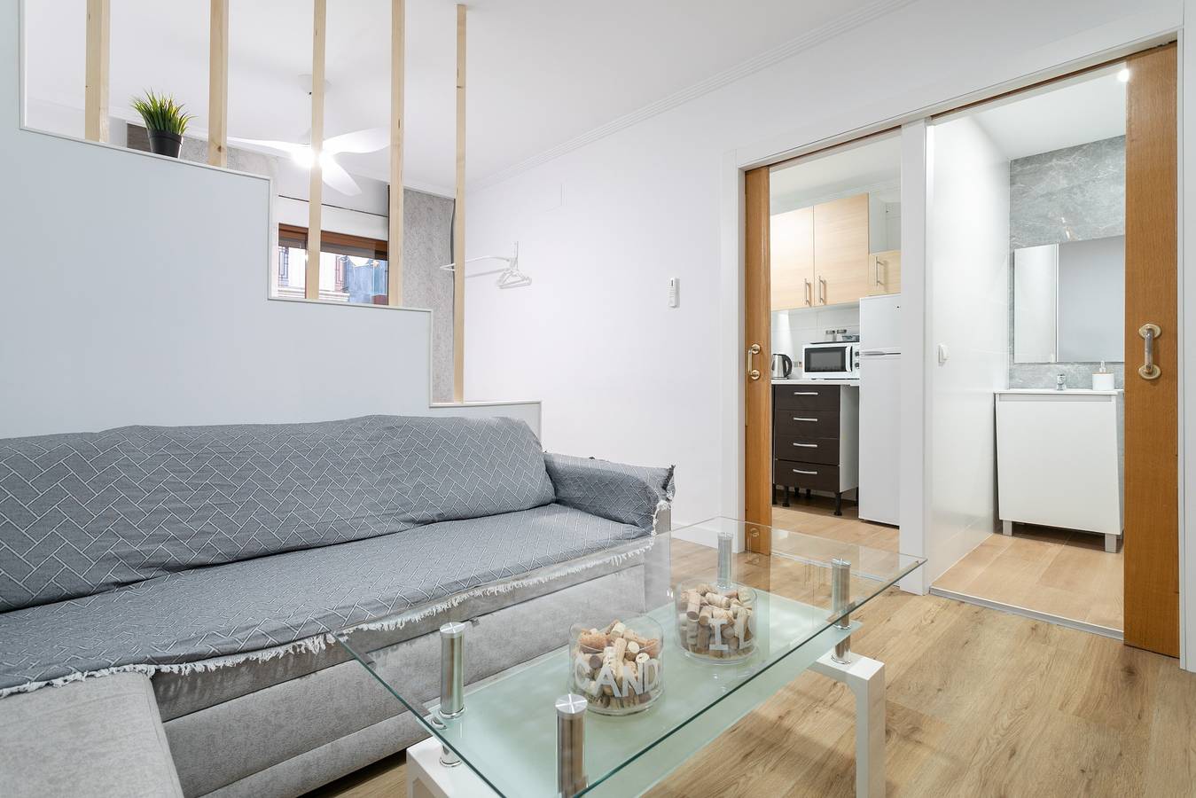 Appartement entier, Appartement 'Apartaestudio Centrico En Alicante' avec balcon et Wi-Fi in El Barrio, Alicante