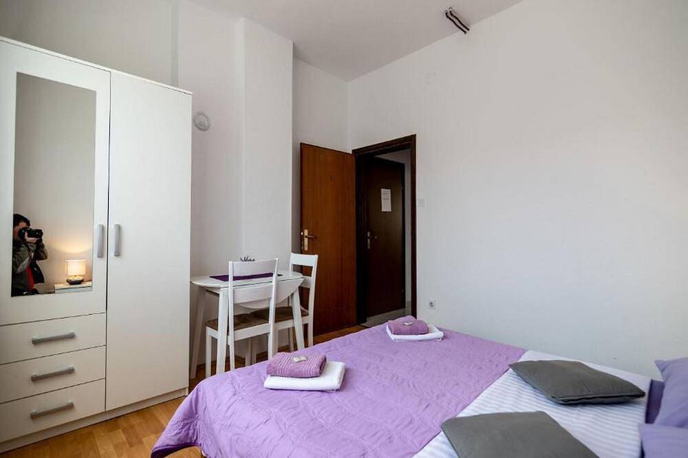 Apartments & Rooms Rendulić - Two bedroom Suite with shared Terrace in Rakovica, Karlovac region