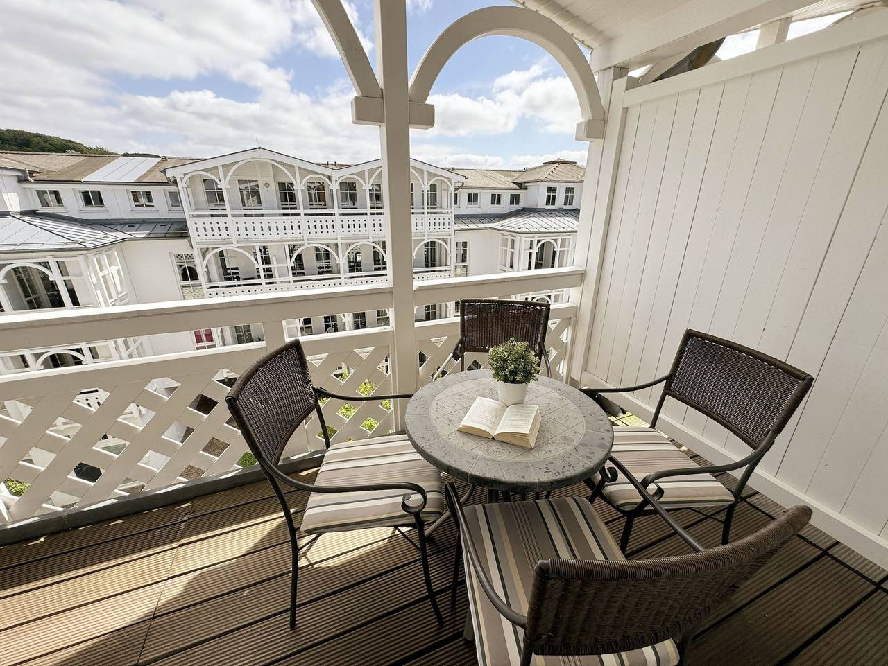 Ganze Ferienwohnung, F: Seepark Sellin-Haus Göhren Whg 523 Deichkieker mit Balkon - Haus Göhren Whg 523 Deichkieker mit Balkon in Sellin, Rügen