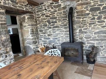 Gîte pour 12 personnes, avec vue et terrasse à Prades-d'Aubrac
