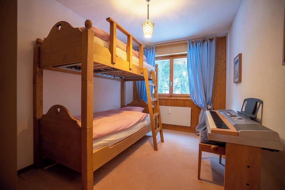 Appartement entier, L'appartement se situe en dessus du village de Gryon, aux Verneys Soleil, à 2 km du téléski des Frac in Gryon, Alpes Vaudoises