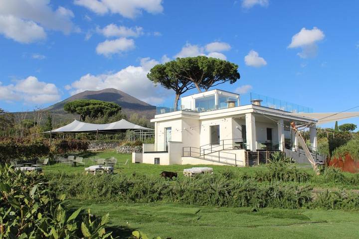 Casa vacanza per 2 persone, con Balcone e Terrazza nonché Giardino e Piscina a Trecase
