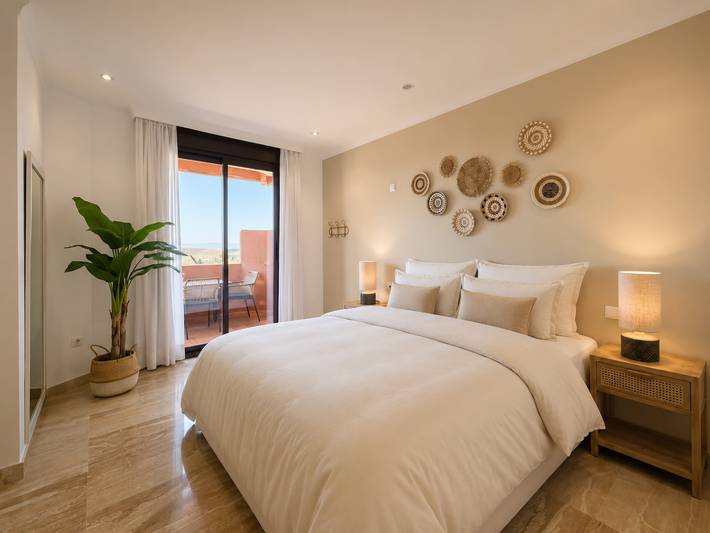 Ganze Wohnung, Las Nayades | Sea Views Indoor Pool Sauna Gym in Cabo Bermejo, Estepona