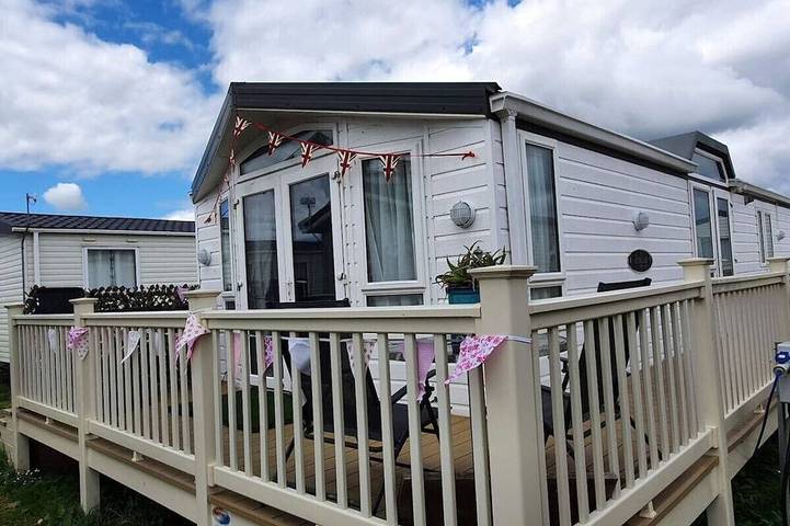 Glamping for 6 people, with balcony, with pets in Camber Sands