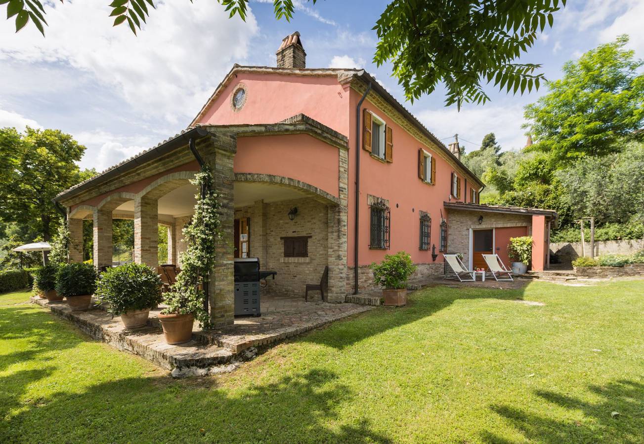 Villa Azzurra in Mondavio, Valle del Metauro