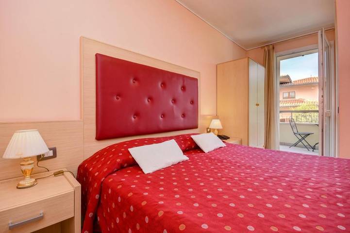 Chambre d’hôte pour 3 personnes, avec balcon à Sirmione - 2