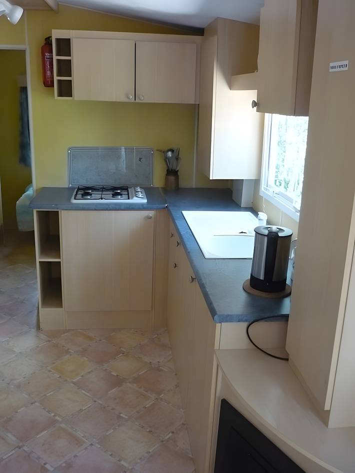 Wohnwagen für 5 Personen, mit Garten und Kinderpool sowie Sauna, kinderfreundlich in Südfrankreich - 3