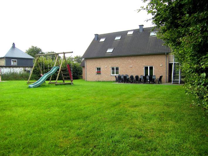 Maison de vacances pour 26 personnes, avec Balcon et Sauna dans Robertville