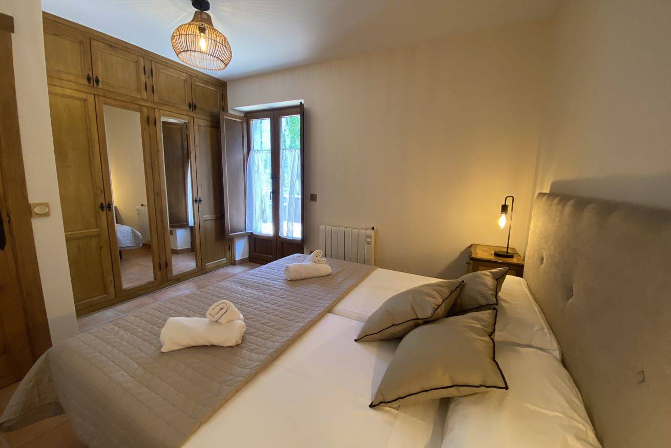 Ganze Wohnung, Gemütliche Ferienwohnung mit Garten und Parkplatz, 1 km vom Strand Playa de Berellín entfernt in Prellezo, Val de San Vicente
