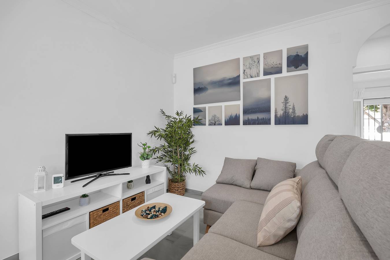 Ganze Wohnung, Ferienwohnung 'Apartamento El Ancla' mit Gemeinschaftspool und privater Terrasse in Playa La Barrosa, Chiclana de la Frontera