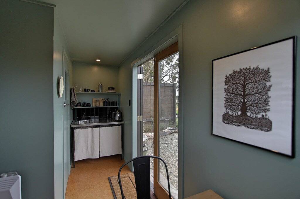 The Bird Hide - rustikaler Luxus am Wasser in Otago