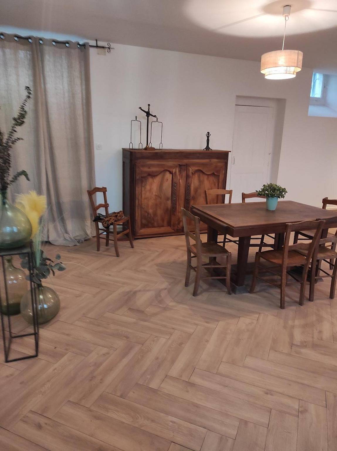 Landhaus 'Val D'egray' mit privater Terrasse, privatem Garten und Wlan in Champdeniers-Saint-Denis, Niort und Umgebung