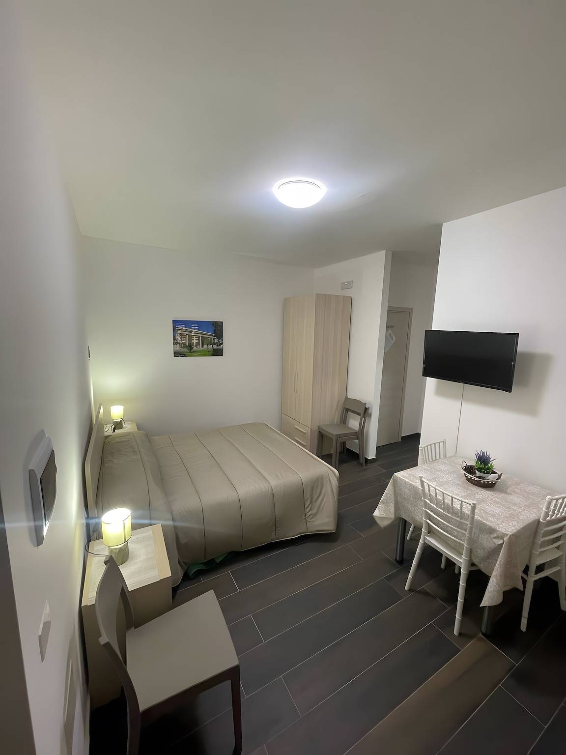 Vacation Home 'Quadrato' with Shared Terrace, Wi-Fi, and Air Conditioning in Corigliano-Rossano, Zatoka Tarencka