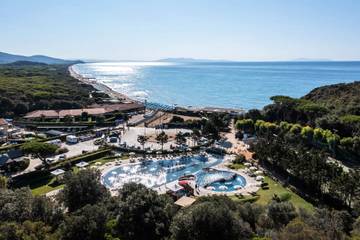 Camping per 3 Persone in Le Rocchette, Maremma, Foto 1