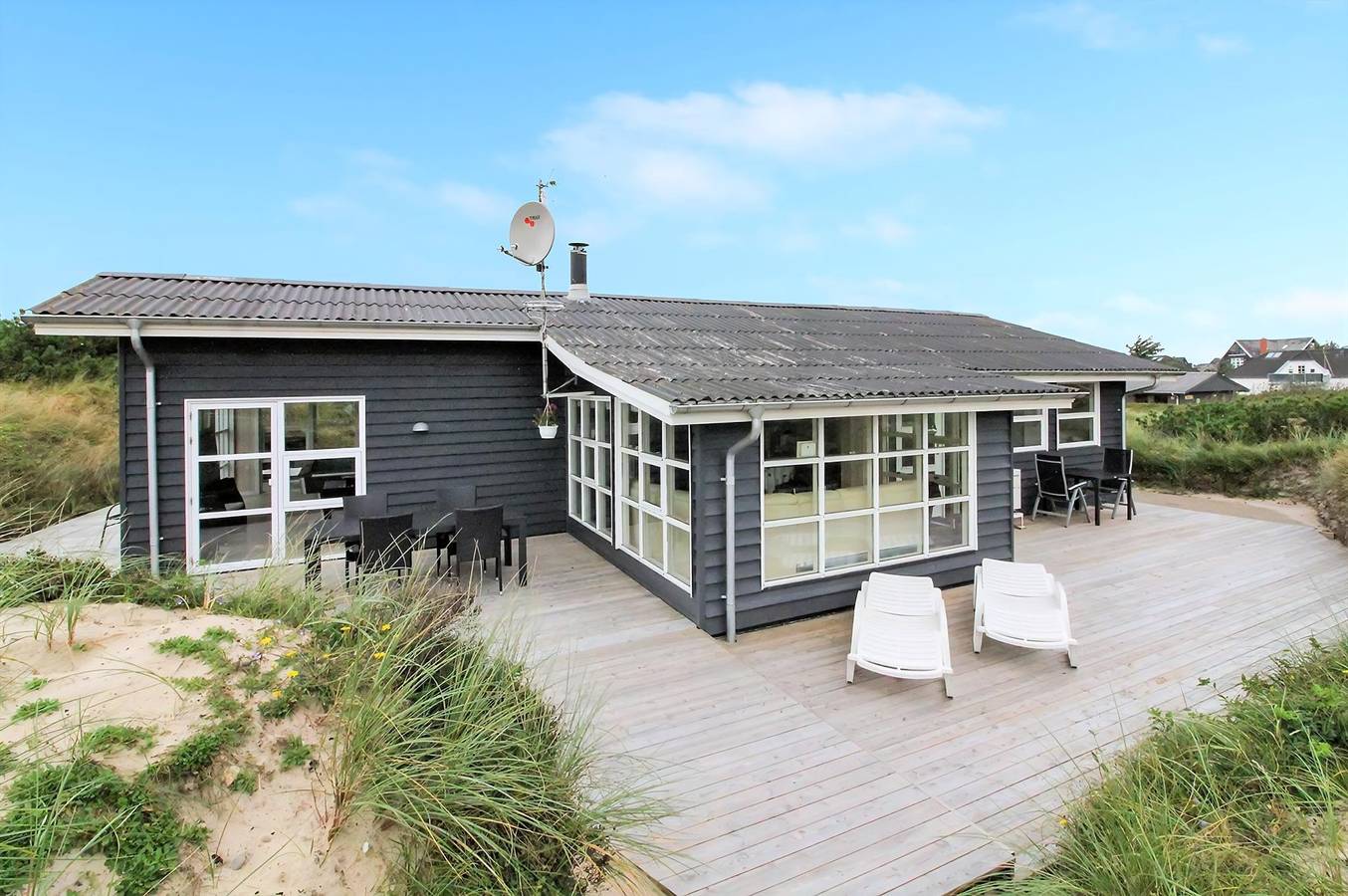 Stunning home in Vejers Strand w/ Sauna, 4 Bedrooms and Wifi in Vejers Strand, Varde Kommune