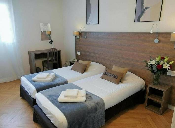 Hôtel pour 4 personnes, avec vue et terrasse à Corbigny - 4