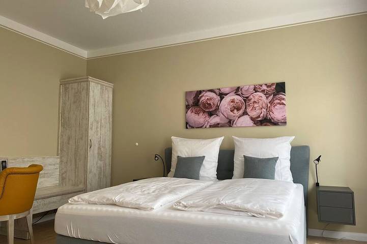 Ganze Wohnung, Alte Gärtnerei 1: Helle Ferienwohnung zentral in Bautzen in Bautzen, Oberlausitz-Niederschlesien