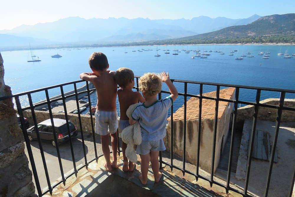 Maison citadelle sur les remparts, vue  sur mer et montagne. in Calvi, Région de Calvi