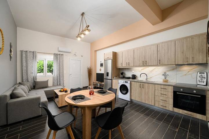 Gîte pour 4 personnes, avec terrasse et vue ó Zarós
