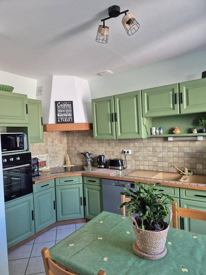 Two-Bedroom House in Sancerre, Région de Bourges