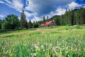 Holiday Home for 24 People in Kamloops Region, British Columbia, Photo 3