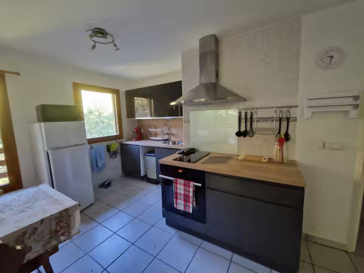 Appartement entier, Appartement « Bel Appartement Au Calme » avec balcon et Wi-Fi in Aigueblanche, Savoie