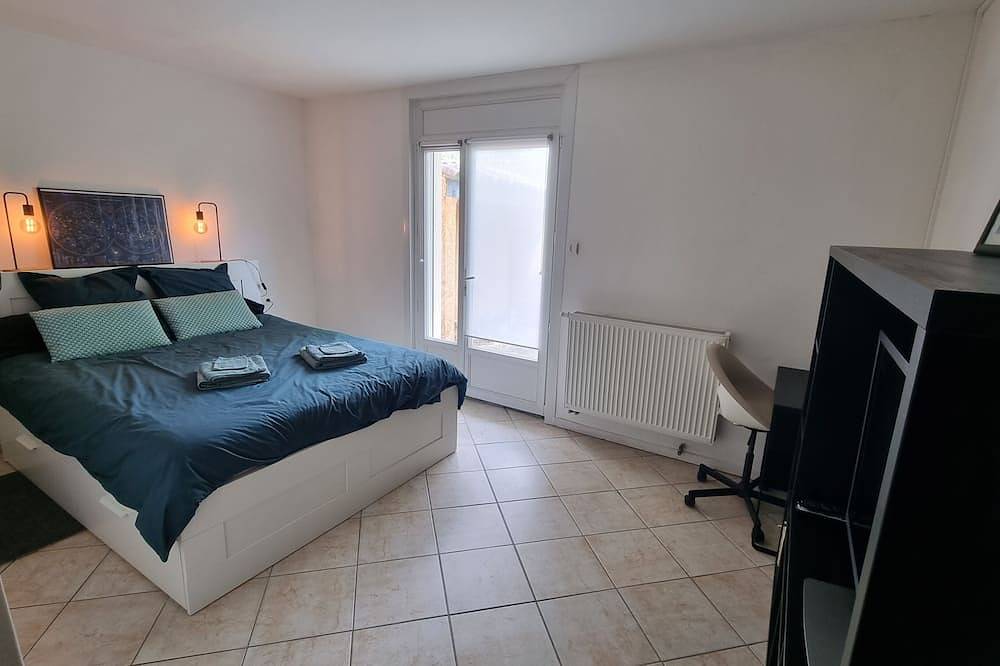 Apartamento entero, Garden apartment in the countryside between Marseille and Aix-en-Provence in Simiane-Collongue, Region de Aix-en-Provence