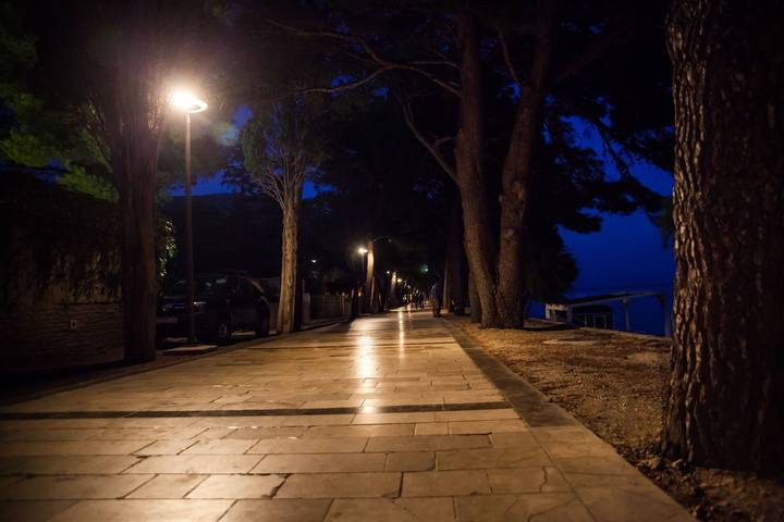 Villa pour 16 personnes, avec balcon et piscine ainsi que jardin et vue sur l’océan à Bol - 4