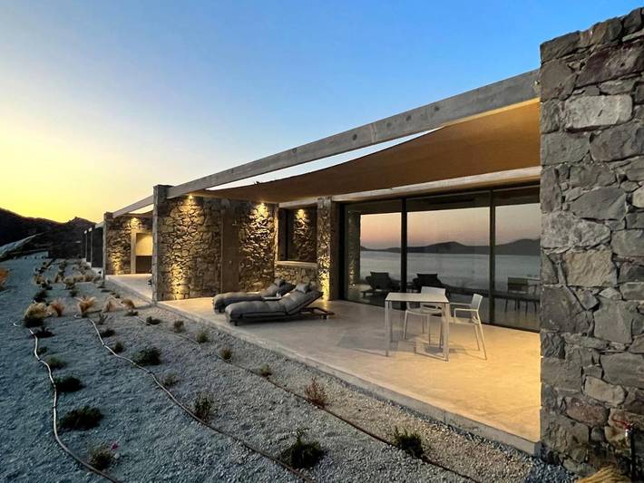 Gîte pour 2 personnes, avec vue et jardin dans Milos - 2