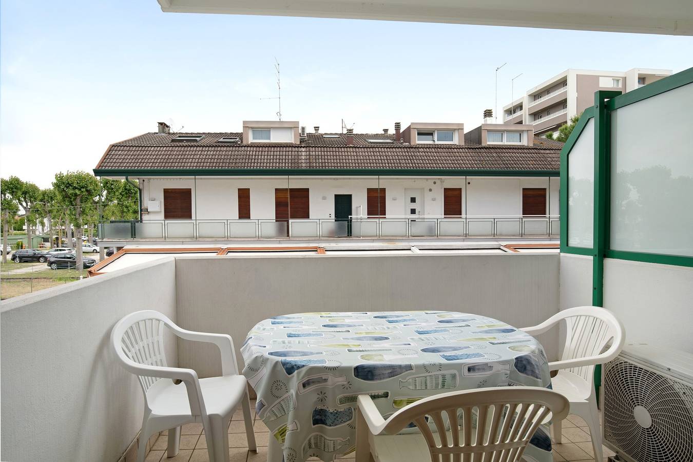 Entire apartment, Apartment 'Residence Papaya A102' with Shared Pool and Private Terrace in Lido di Jesolo, Jesolo