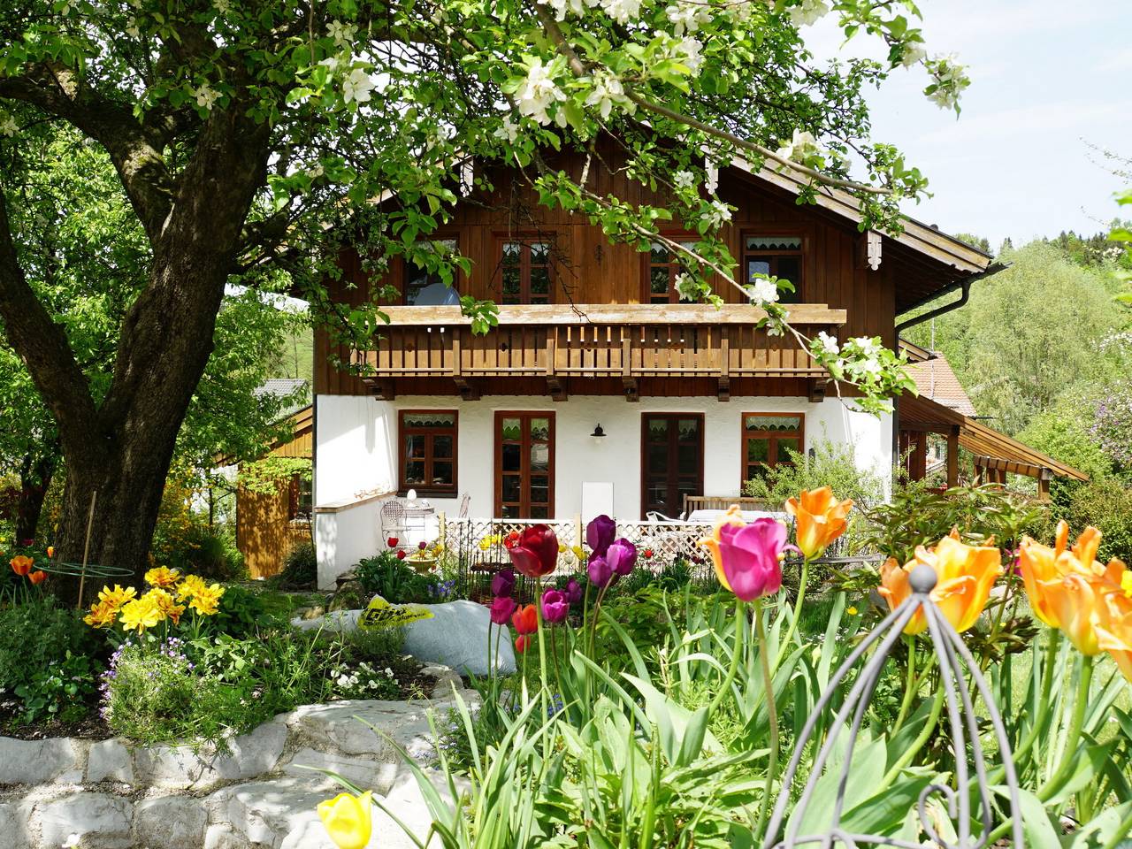 Ganze Ferienwohnung, Ferienwohnung Schmidmayer - Ferienwohnung, 28 qm Halbgeschoss, kombinierter Wohn- und Schlafraum in Antwort, Bad Endorf