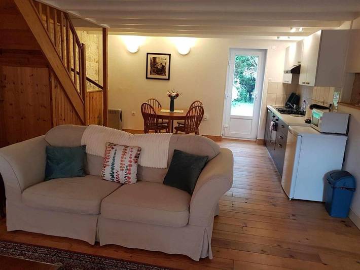 Location de vacances pour 5 personnes, avec jardin et piscine, animaux acceptés à La Chapelle-Pouilloux - 4