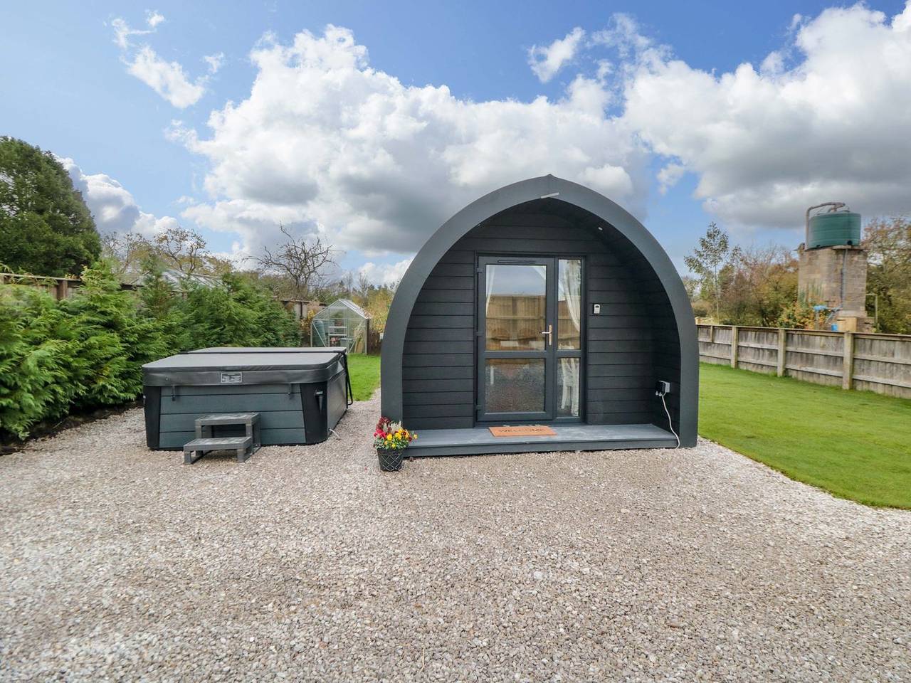 Bumblebee Glamping Pod in North Yorkshire