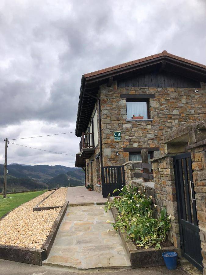 Casa de vacaciones para 8 personas, con terraza además de vistas y jardín en Vizcaya - 2