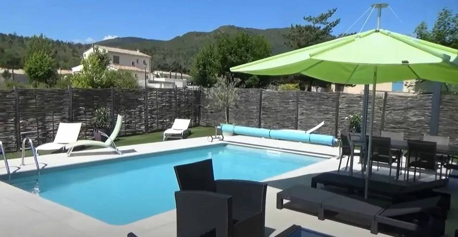 Villa pour 6 personnes, avec piscine et jardin dans les Gorges du Verdon