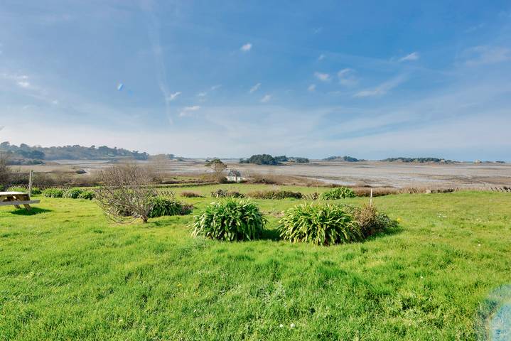 Location de vacances pour 5 personnes, avec jardin et balcon dans Buguélès - 2